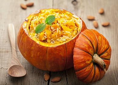 Pumpkin in the oven: recipes for sweet tooth and connoisseurs of bright main dishes