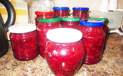 Aderezo de remolacha para borscht para el invierno