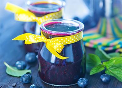 Blueberry jam in a jar