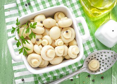 Pickled champignons: recipes for the winter, interesting marinade options, serving
