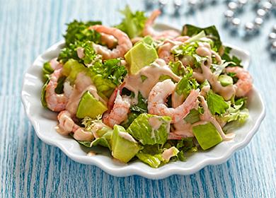 16 recettes de salade d'avocat: options pour les cuisiniers débutants et avancés