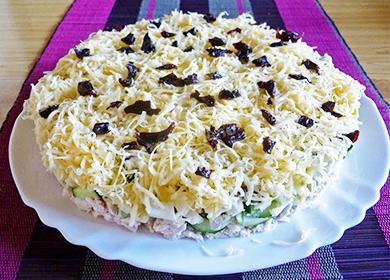 Ladies Caprice Salad: a classic recipe of 3 ingredients and its varieties