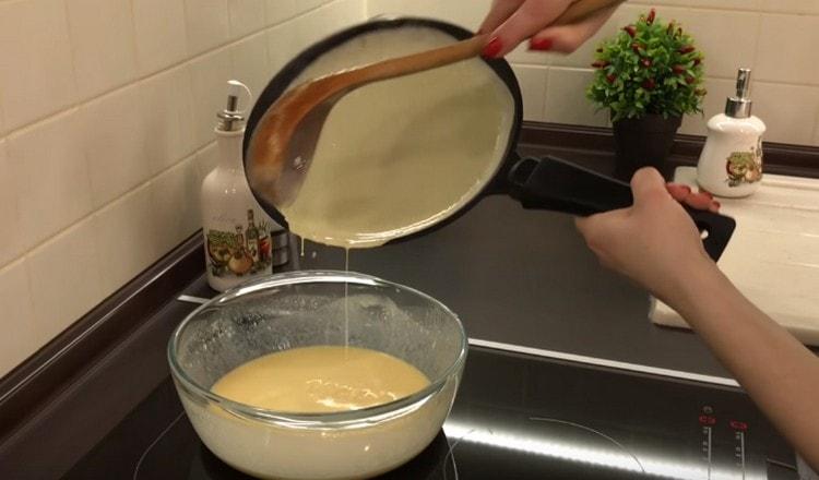 baking such pancakes in milk is easy.