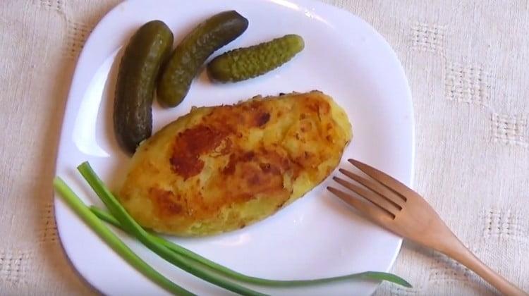Try this simple recipe for delicious mashed potato patties.
