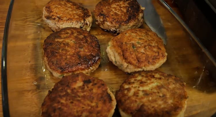 Enviamos chuletas casi listas al horno.