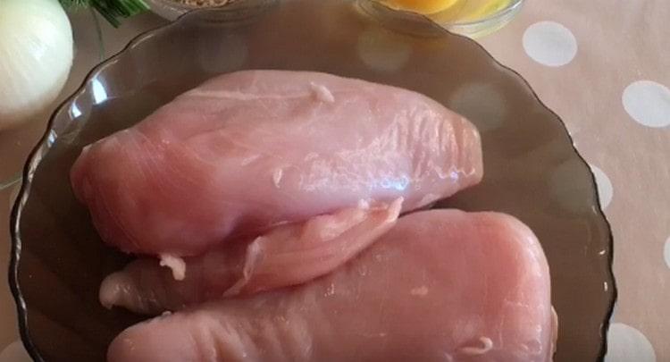 Mi filete de pollo, quita las películas y las venas.