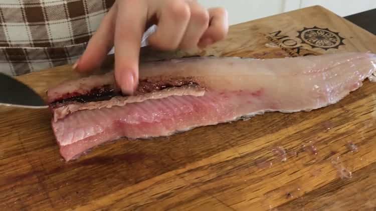 How to choose bones from fillet for cooking cutlets