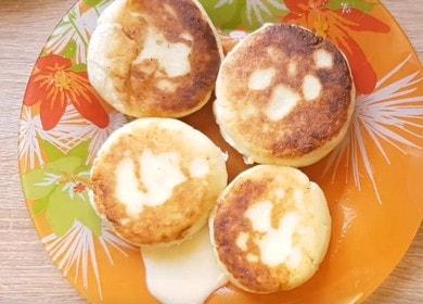 Tasty syrniki without eggs: a step by step recipe with a photo.
