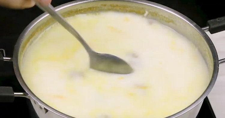 Si nécessaire, en fin de cuisson, la soupe peut encore être ajoutée.