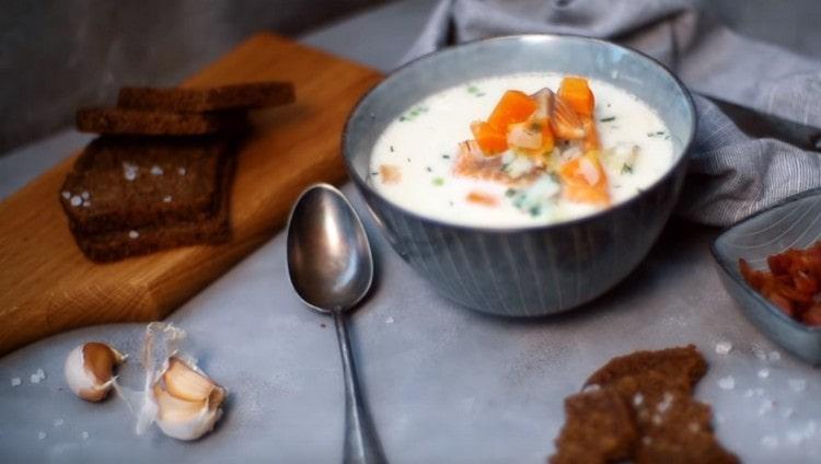 Finnish fish soup with cream prepared according to this recipe will help to add variety to your daily dinners.