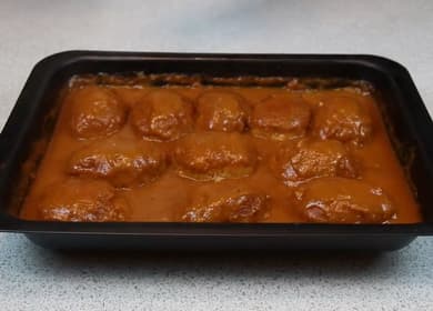 How to cook meatballs in the oven with gravy