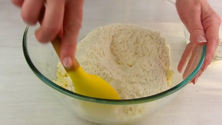 To make a napoleon cake in a pan, add flour