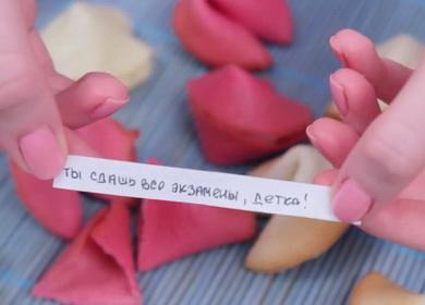 Fortune cookies - a great surprise for your beloved friends