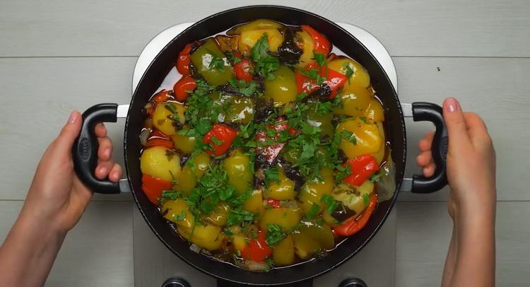 Delicious vegetable stew with meat is ready