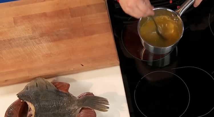 Pour préparer le plat dans une poêle, préparez les ingrédients
