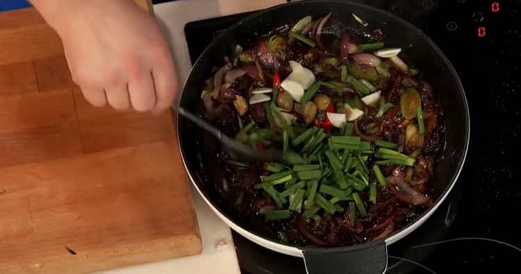 Para cocinar bagre en el horno, mezcle todos los ingredientes.