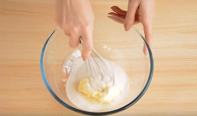 Knead the butter with sugar.