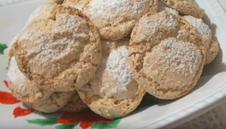 Italian cookies are crumbly and incredibly tender.