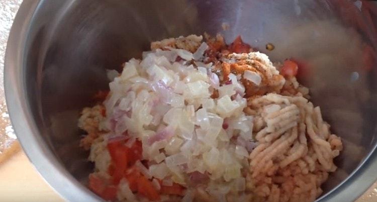 Add the fried onions to the minced meat.
