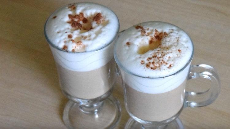 Comme vous pouvez le constater, il n’est pas difficile de préparer du café parfumé avec de la mousse à la maison.