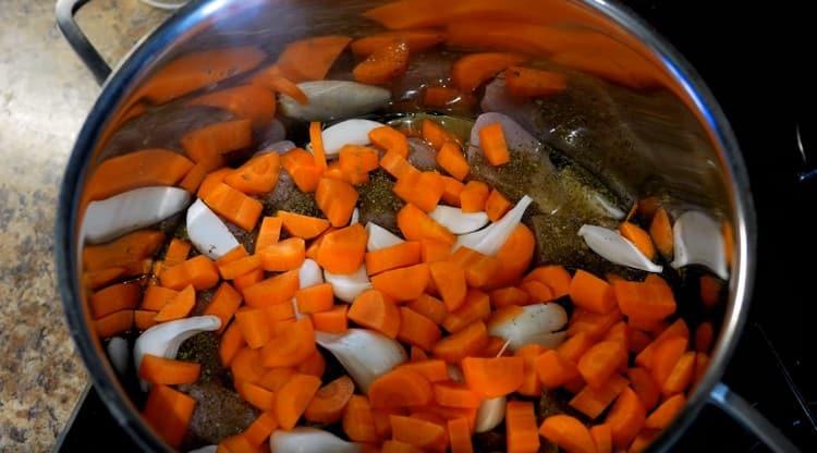 Les couches suivantes donnent des carottes hachées.