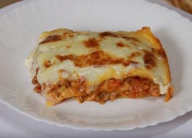 Délicieuses lasagnes hachées: recette avec des photos étape par étape.