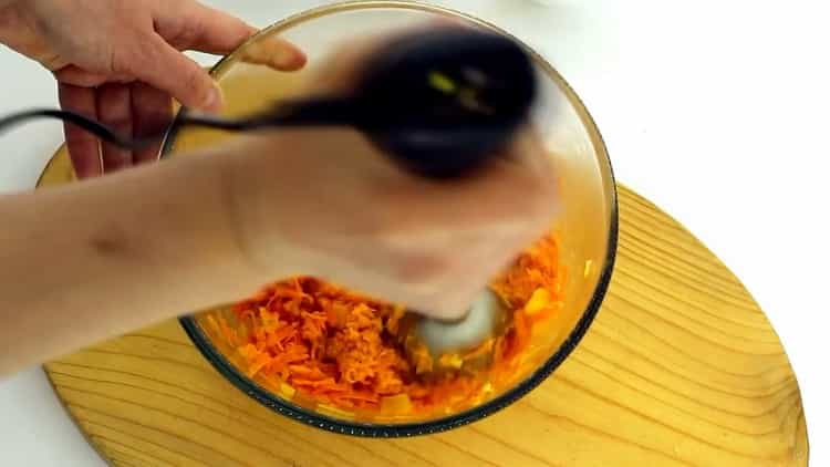 To prepare carrot cutlets, grind the ingredients in a blender