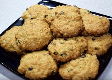 Cocinar deliciosas galletas de avena con pasas de uva con una receta con una foto.