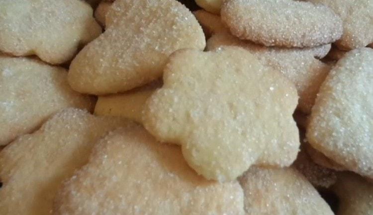 De délicieux biscuits sablés sont prêts!