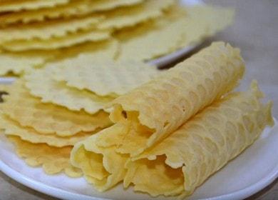 How to learn how to make delicious cookies in a waffle iron