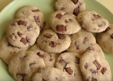 Cooking a delicious and simple cookie in the microwave in 5 minutes: a step-by-step recipe with a photo.