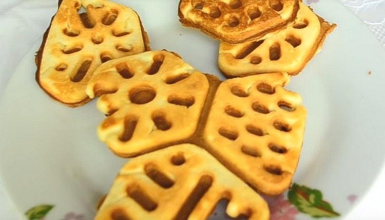 Las galletas caseras cocinadas en formas según esta receta son suaves y tiernas.