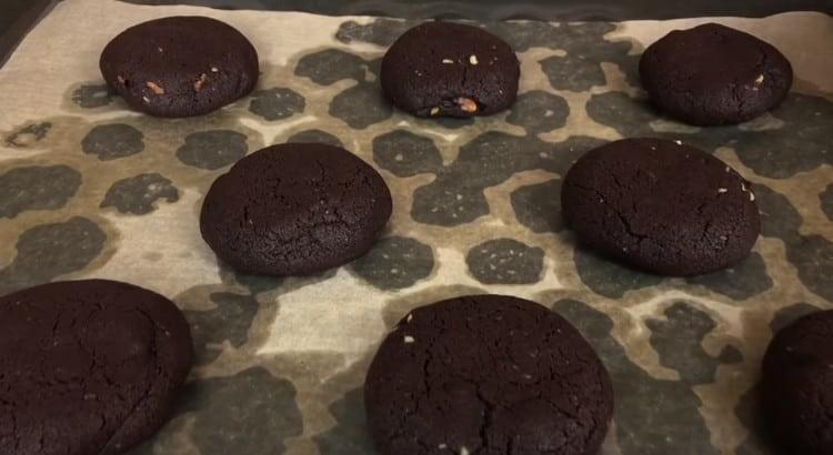 These cookies are baked very quickly.