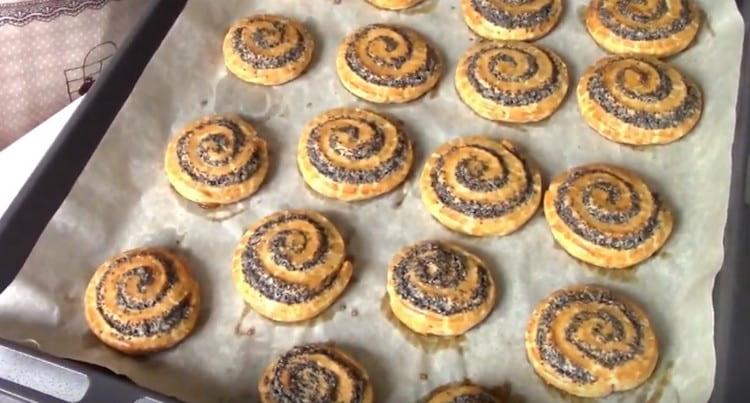 Rosy cookies with poppy seeds ready.