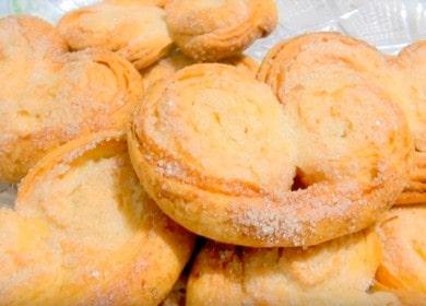 Ears cookies - crispy, crumbly and fragrant