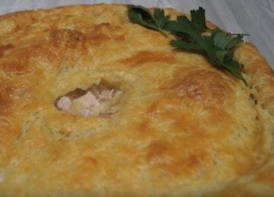 Puff pastry pie with chicken - amazingly delicious