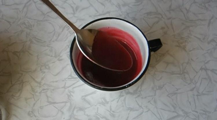 Cook viburnum with sugar and grind through a sieve.