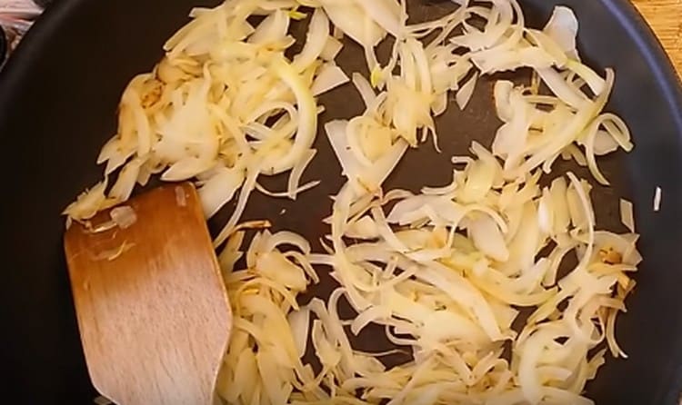 Fry the onion until golden brown.