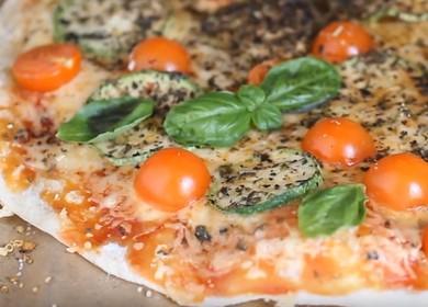 Ukusna vegetarijanska pizza kod kuće: kuhamo prema receptu s fotografijom.