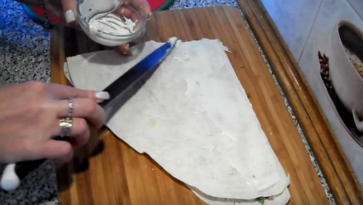 Again, cover the workpiece with a portion of pita bread and repeat the same steps.