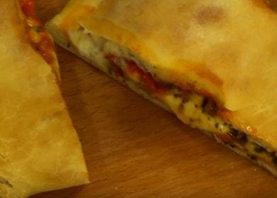 pizza real de calzone en casa: una receta paso a paso con una foto.