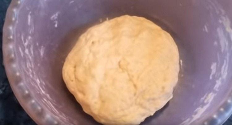 Add flour and knead the dough.