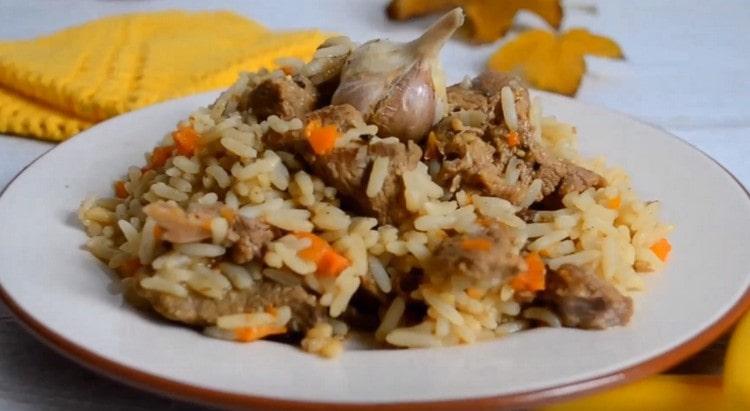 As you can see, cooking lamb pilaf in a slow cooker is easy.