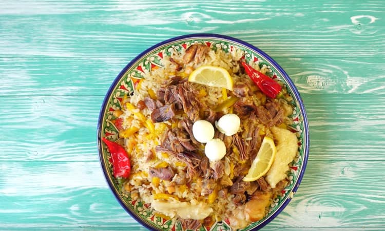 Essayez cette recette et cuisinez un merveilleux pilaf ouzbek.