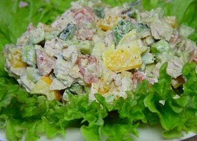 Salade délicate à l'avocat et au poulet: nous cuisinons selon la recette avec photo.