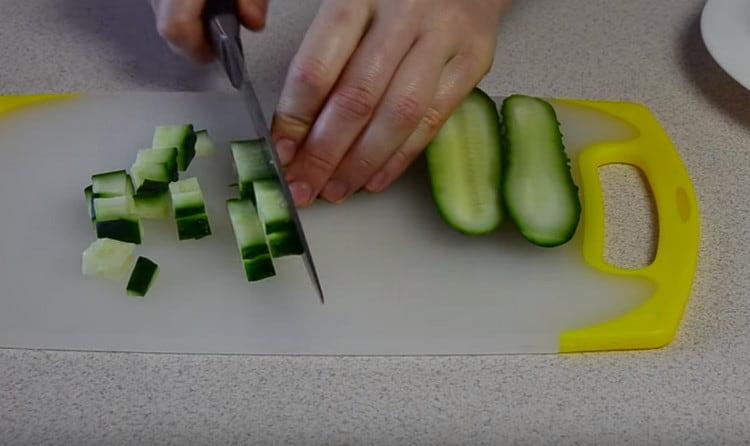 Just like the previous ingredients, chop the cucumber.