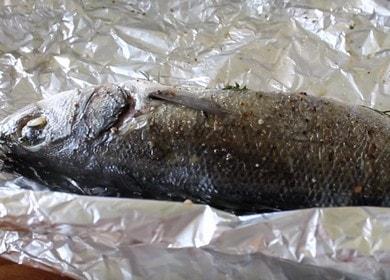 How to learn how to cook a delicious sea bass in the oven in foil according to a step by step recipe