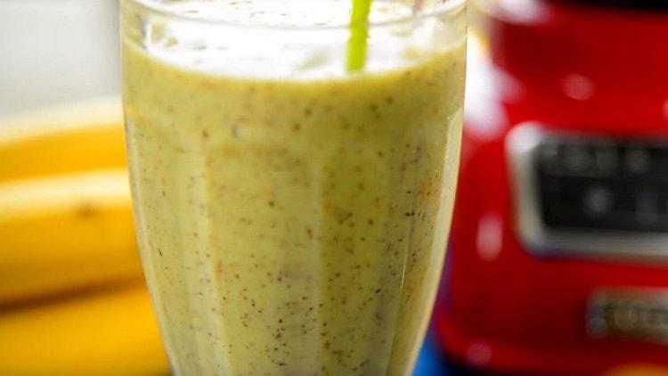 Le smoothie au kiwi est prêt!