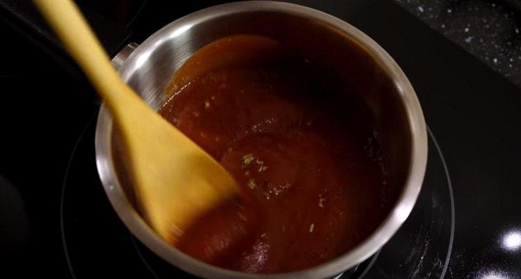 Boil the sauce for several minutes, stirring.