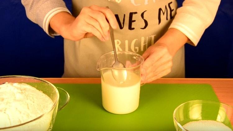 Dissolve yeast in warm milk.